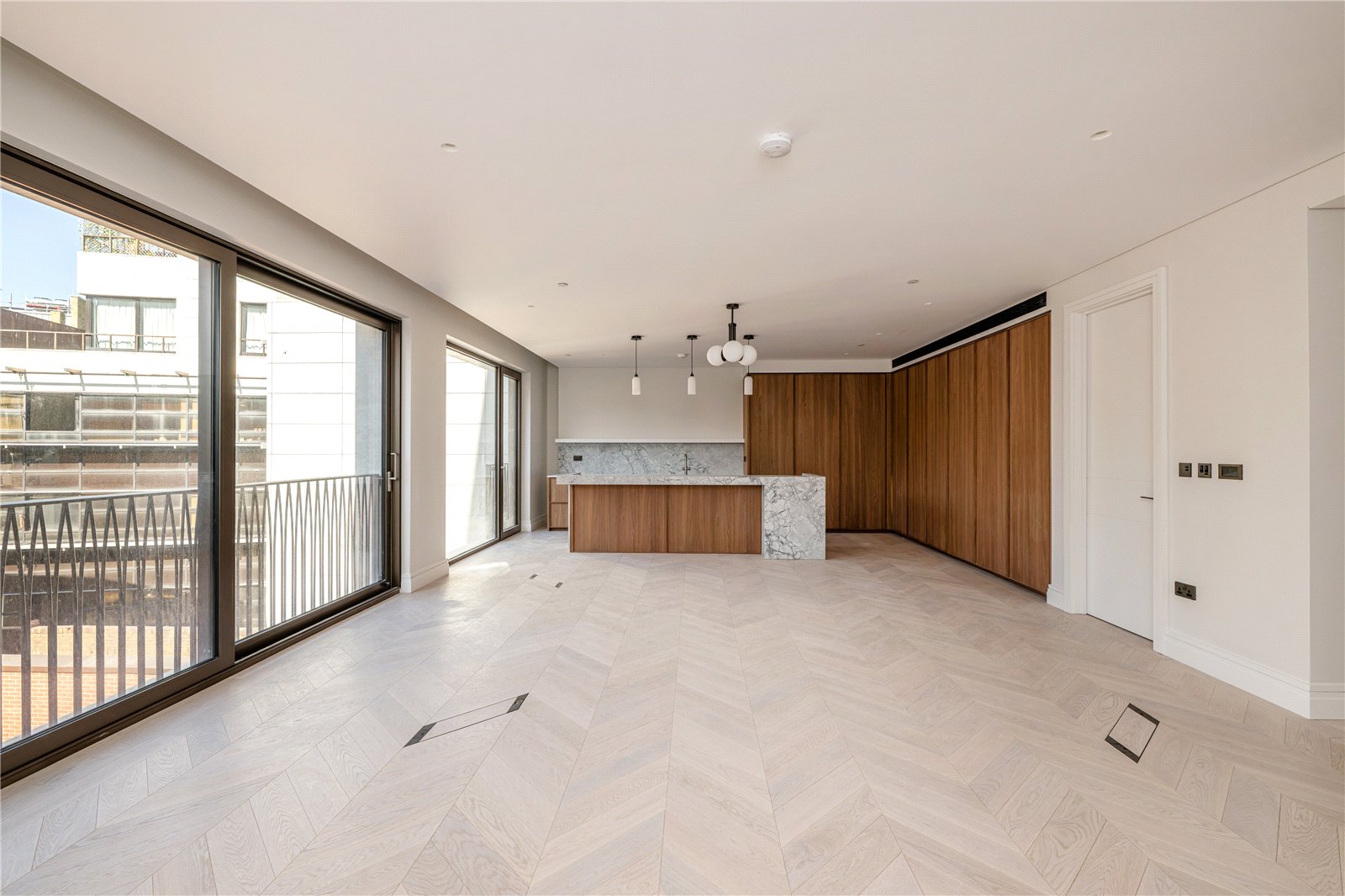 2 bedroom new flat for sale 0