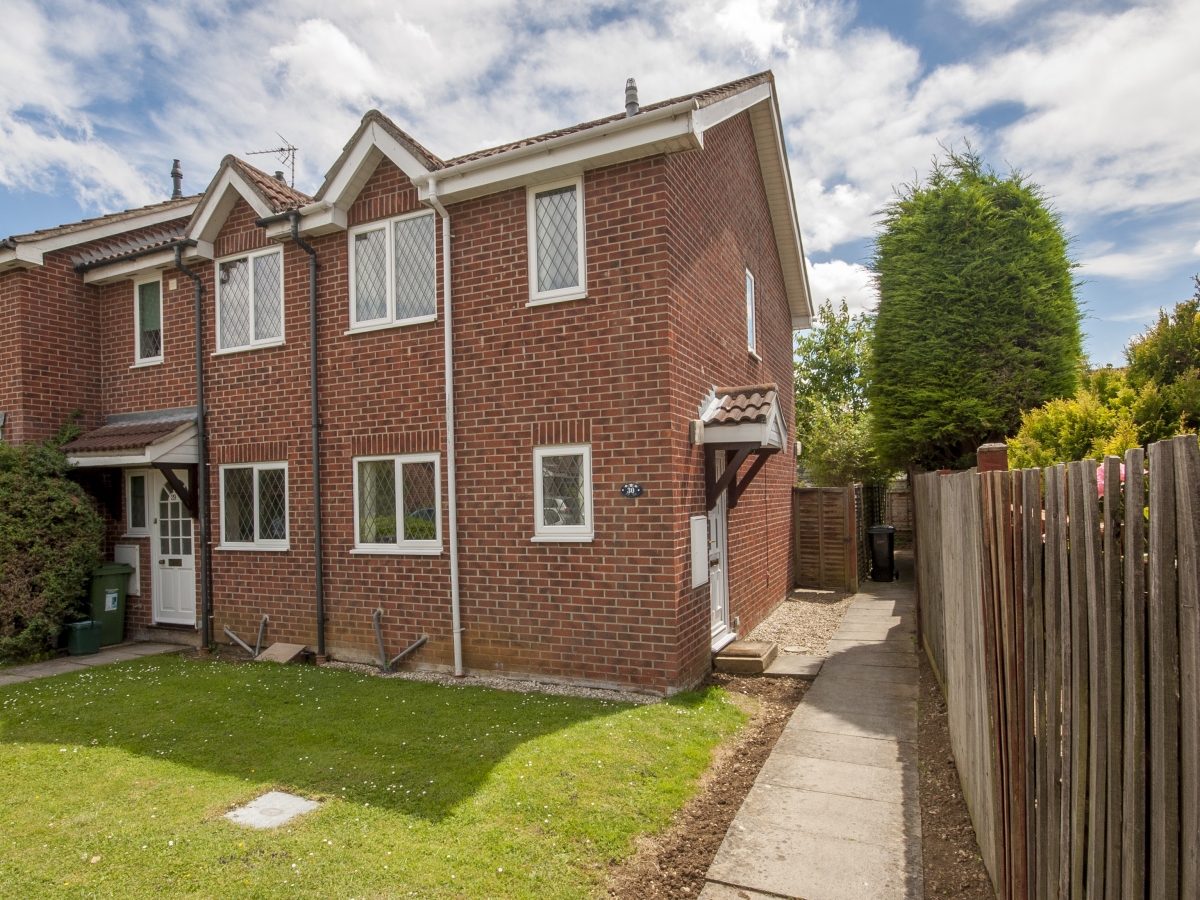 2-bed terraced on 30, Bushy Close, Oxford, £340,000