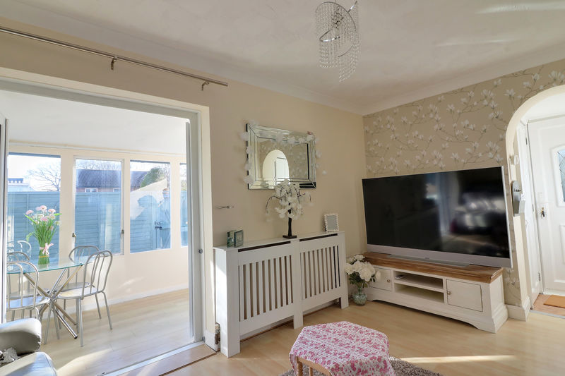 18, Wincanton Way, Waterlooville photo 2