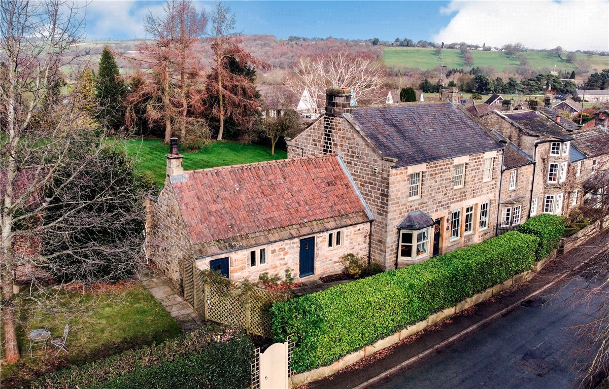 4 bedroom detached house for sale in Richmond