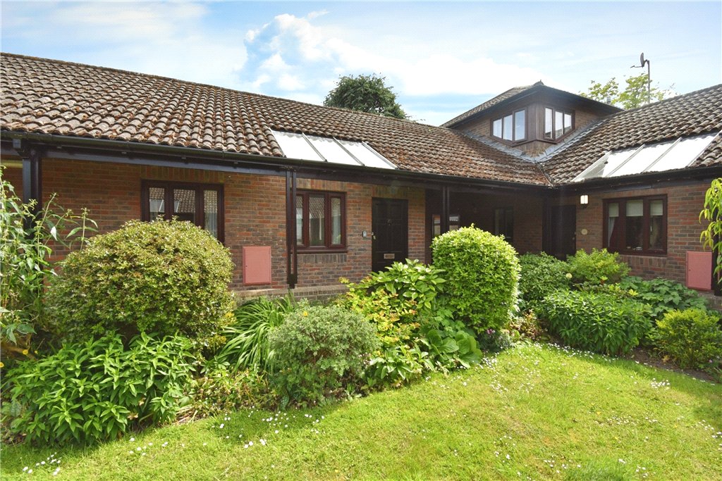 1-bed house on Flat 16, Bridge Court,, Middlebridge Street, Hampshire, £150,000