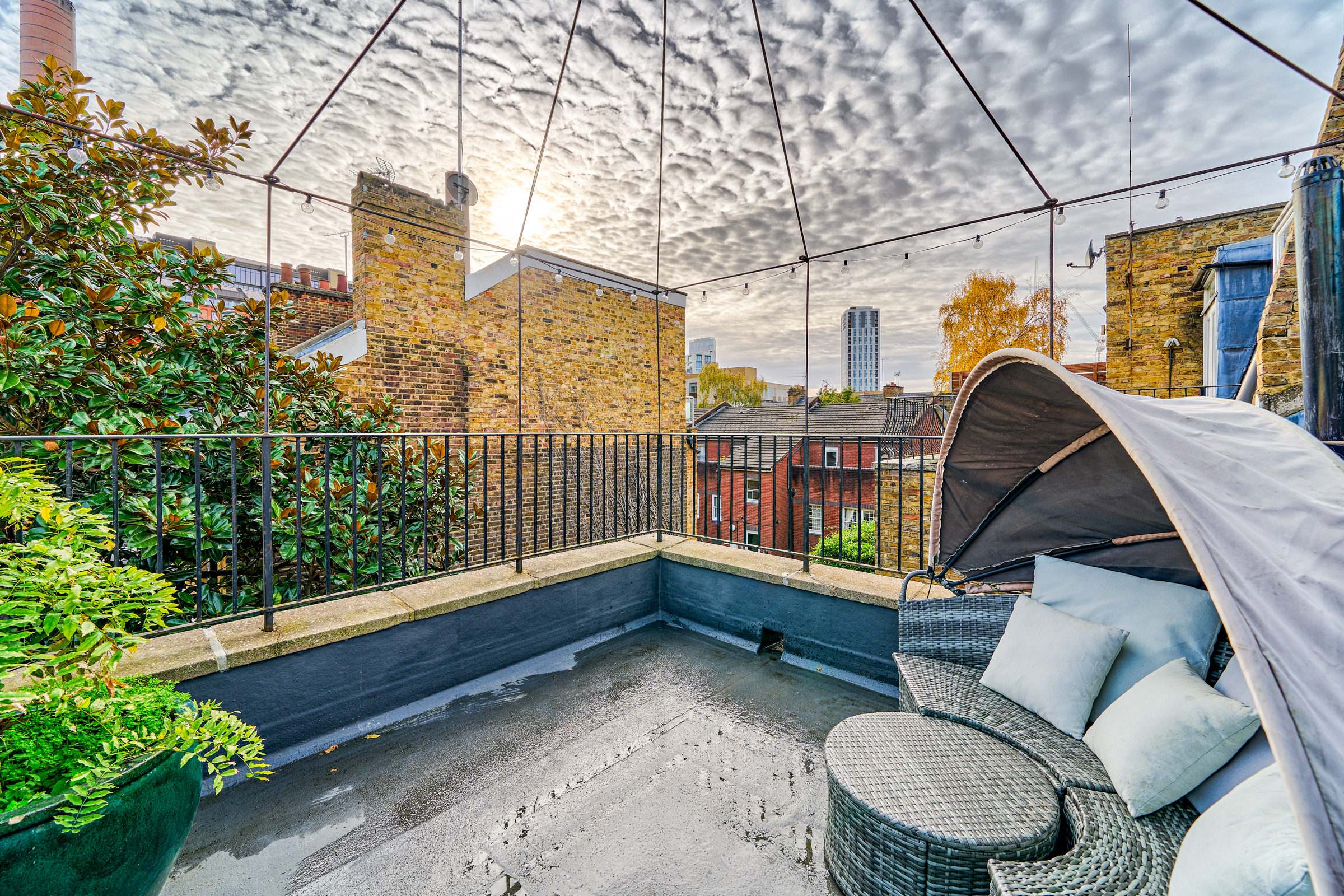 3 bedroom end terrace house for sale 0