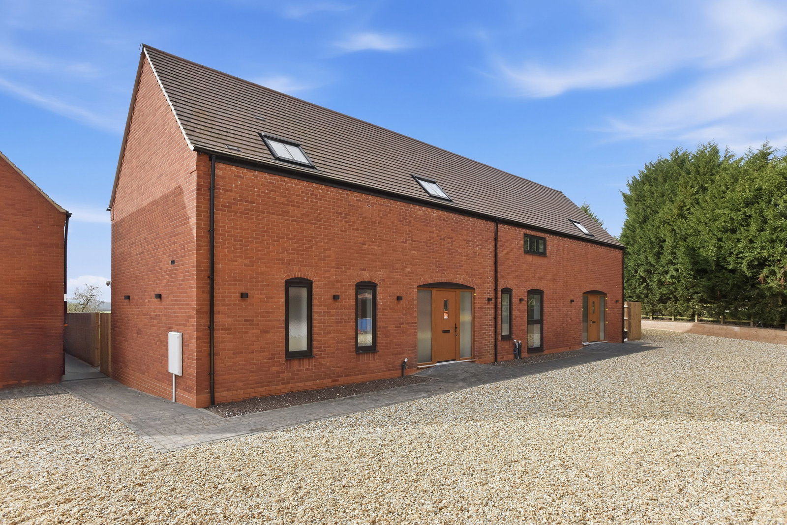 3 bedroom link-detached new house for sale 0