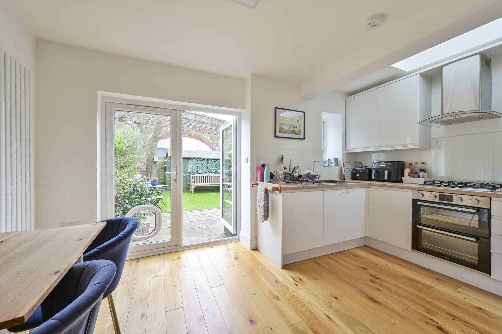 4 bedroom terraced house for sale 0