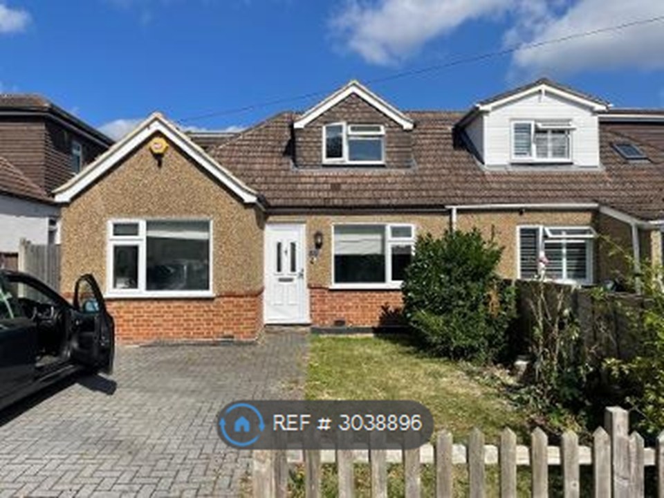Farleigh Road, New Haw, Addlestone photo 2