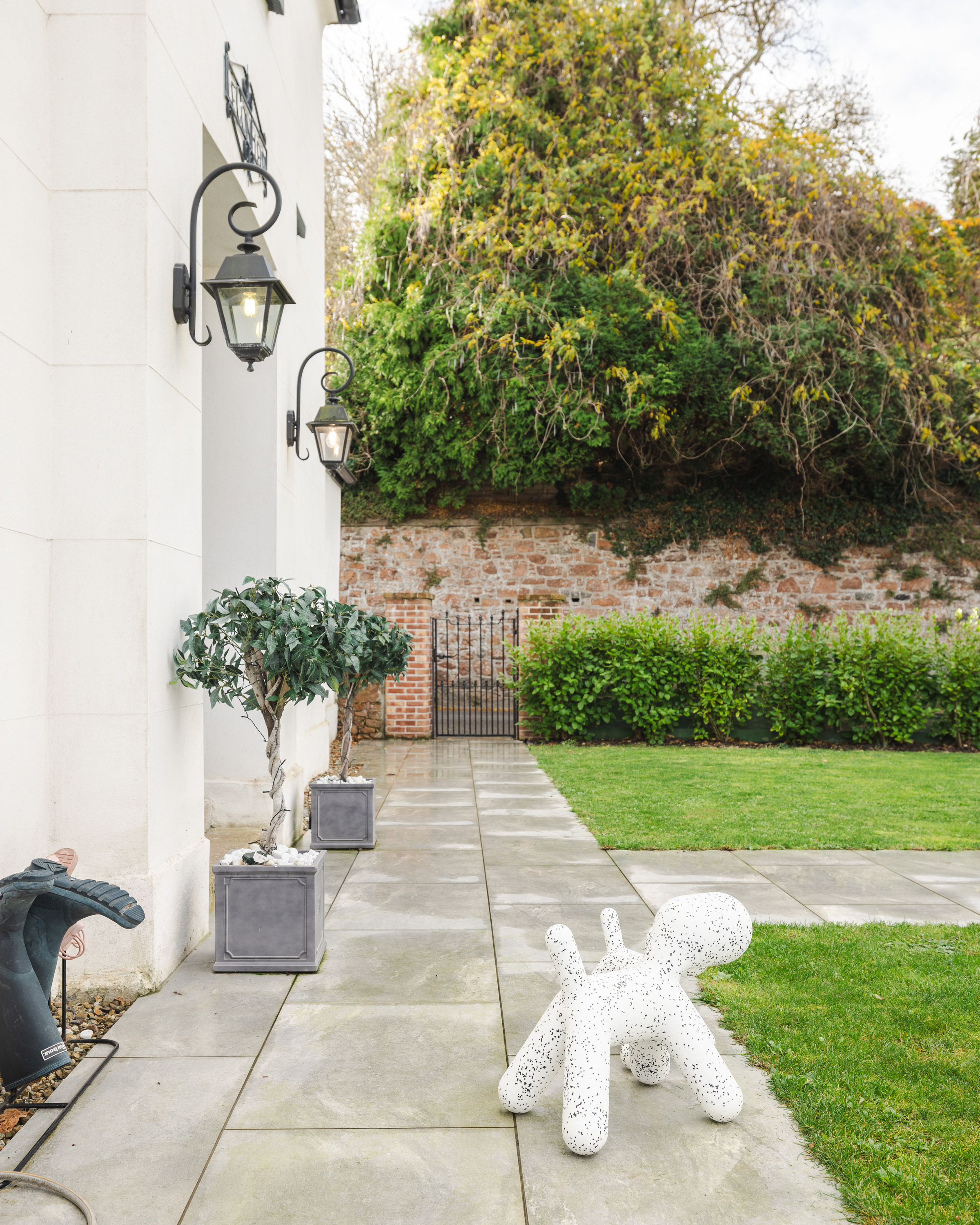 4 bedroom detached house for sale 0