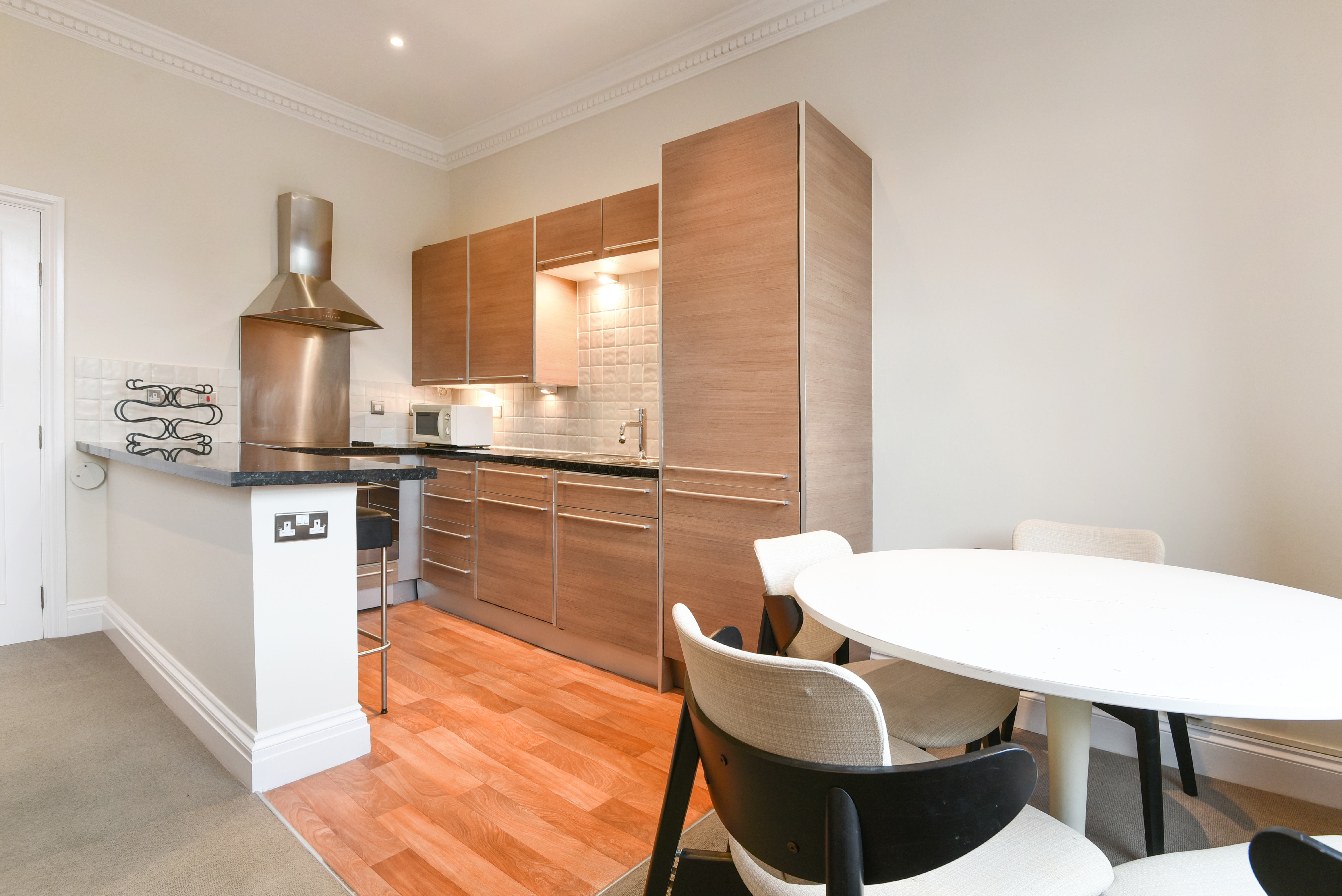 Flat 2, 11, Petersham Road, Richmond photo 4