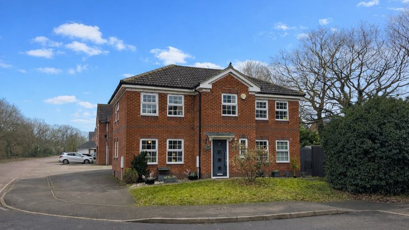 4-bed house on 28, Grandfield Way, Lincoln, £340,000