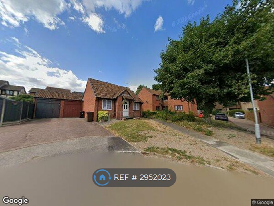 Cannock Way, Lower Earley Reading, Workingham photo 2