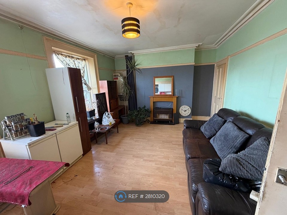 B Old Chester Road, Birkenhead photo 5