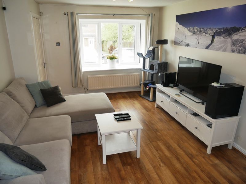 Free property report 17 Trem Y Garth, Llanharry, CF72 9NL Chimnie