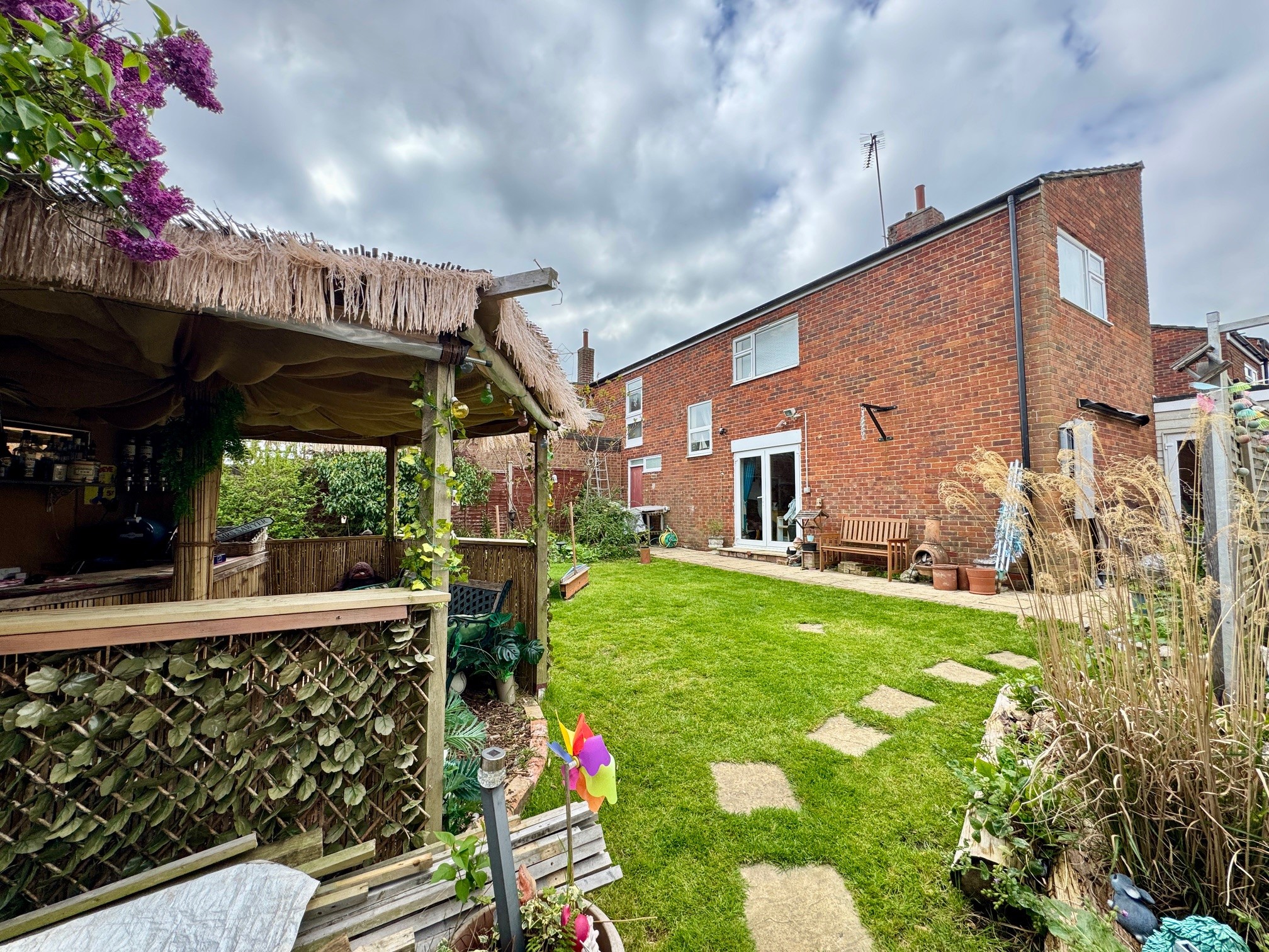 5-bed house on 141, Woodcroft, Harlow, £425,000