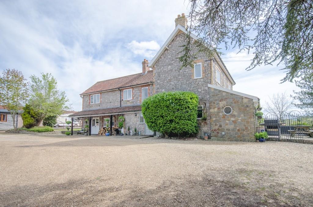 7 bedroom detached house for sale