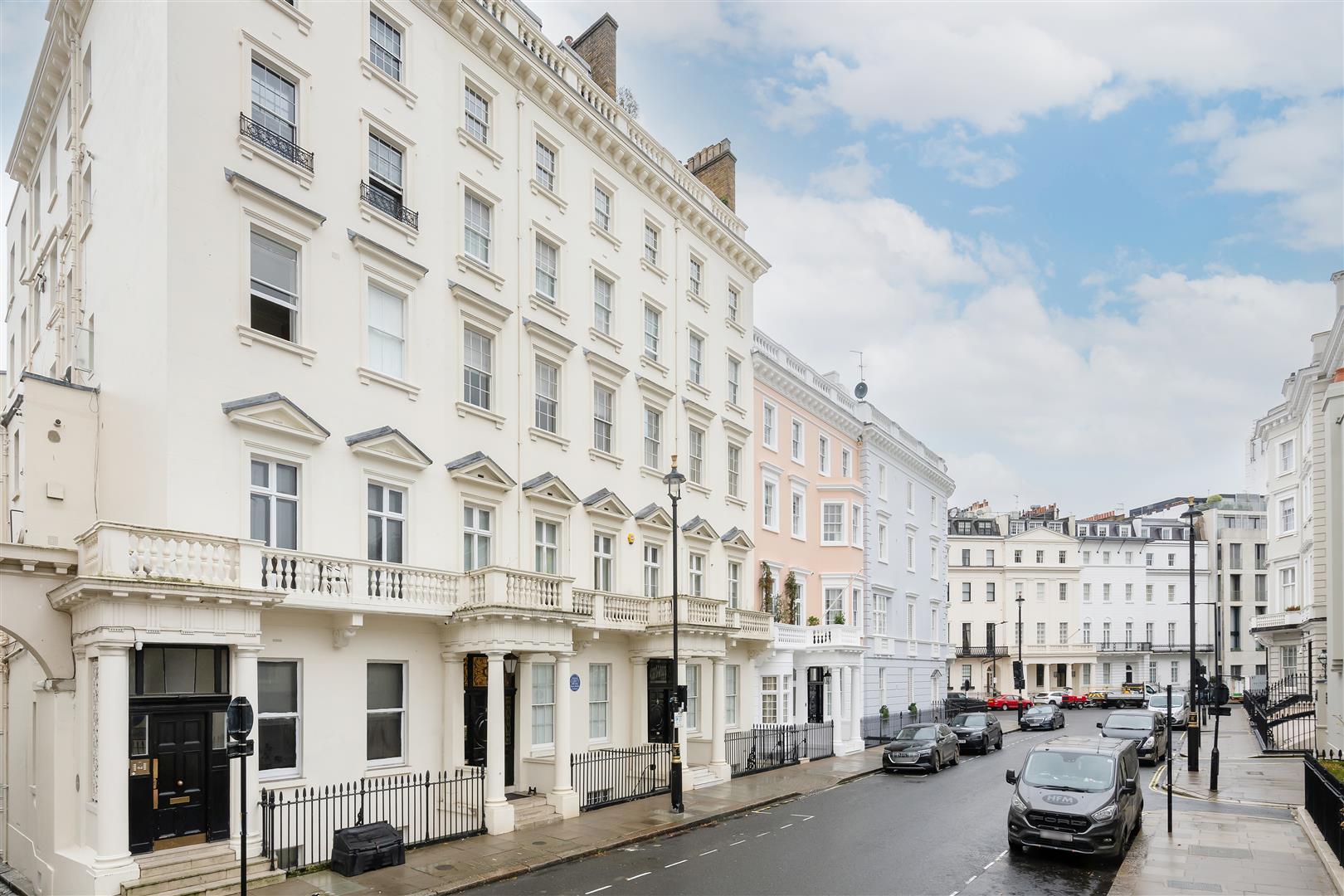3 bedroom flat for sale 0