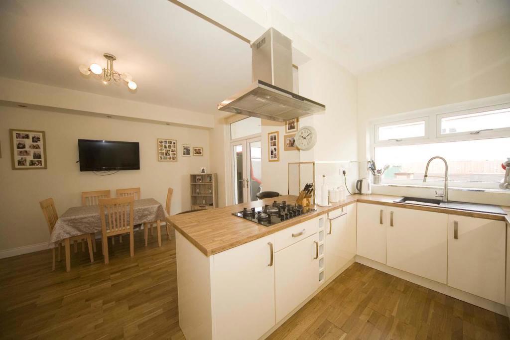 100, Whin Meadows, Hartlepool photo 4