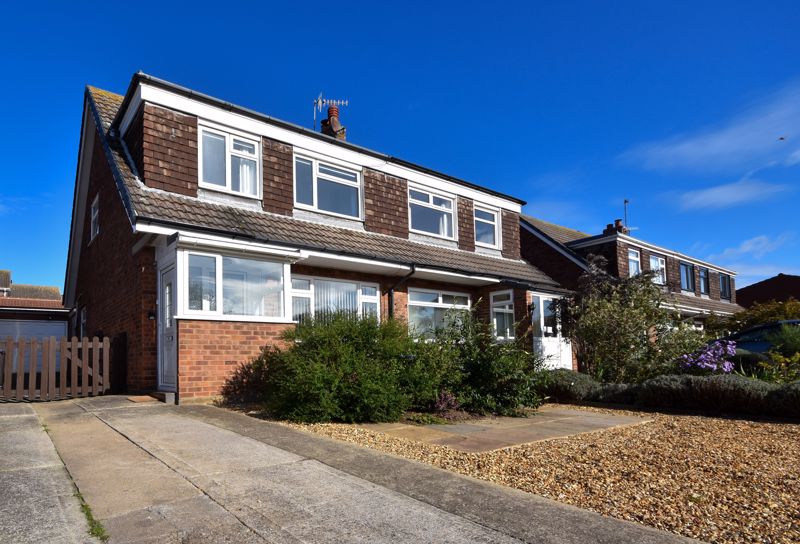 Free property report 19 Runswick Avenue, Whitby, YO21 3UB Chimnie