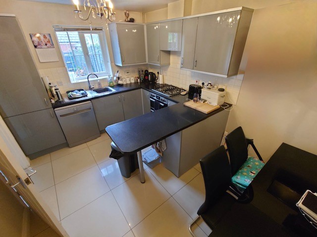 12, Maskell Drive, Bedford photo 4