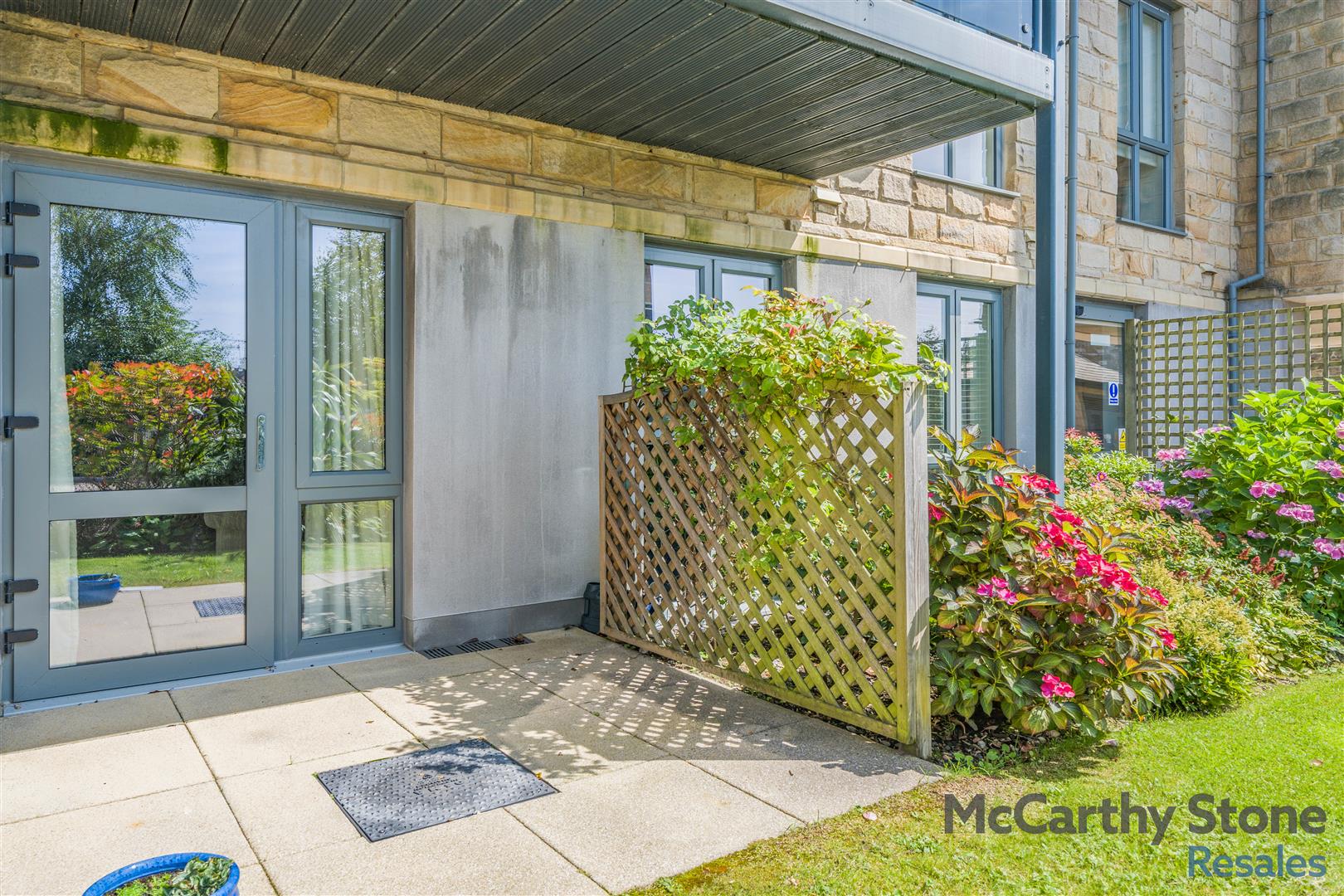 1-bed flat on 6 Williamson Court, 142 Greaves Road, Lancaster, £50,000