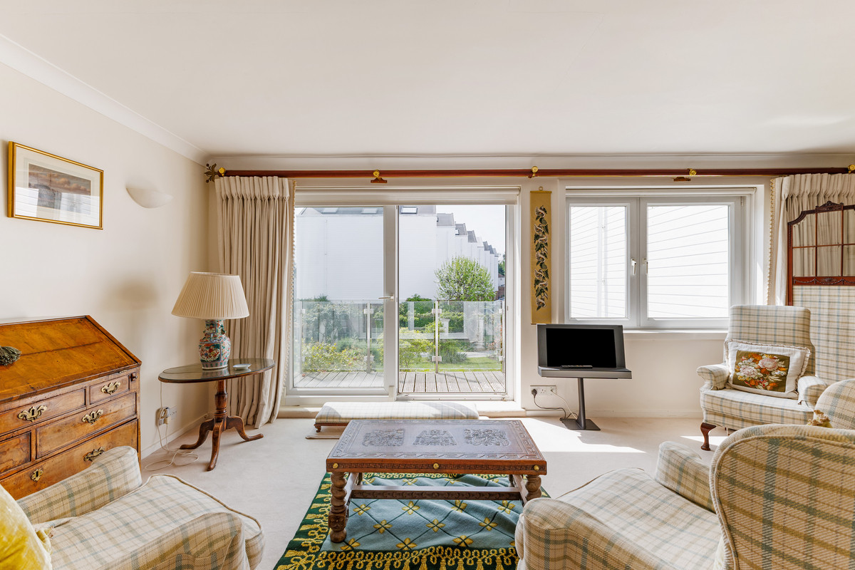 4 bedroom town house for sale 0