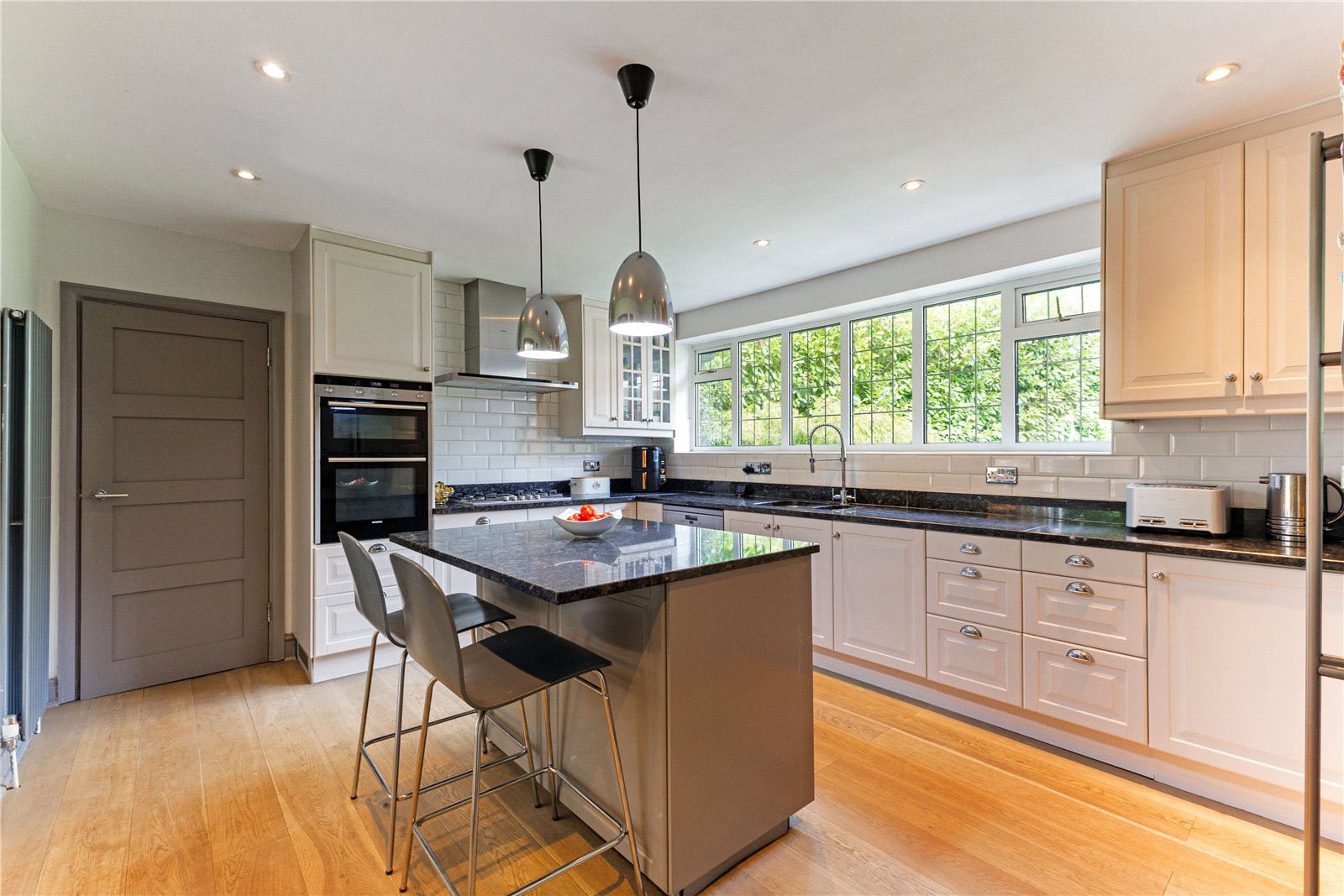 4 bedroom detached house for sale 0