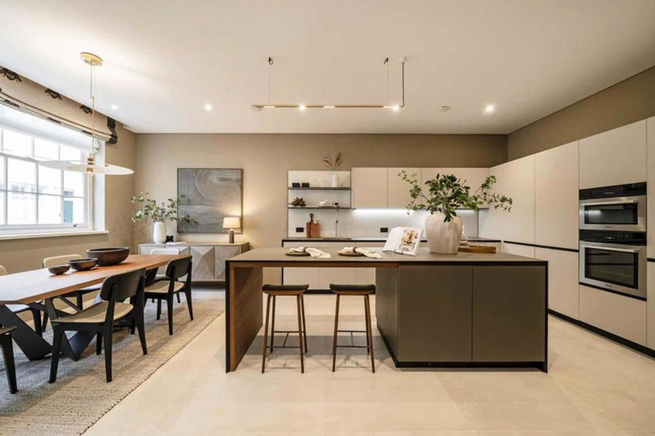 4 bedroom terraced house for sale 0
