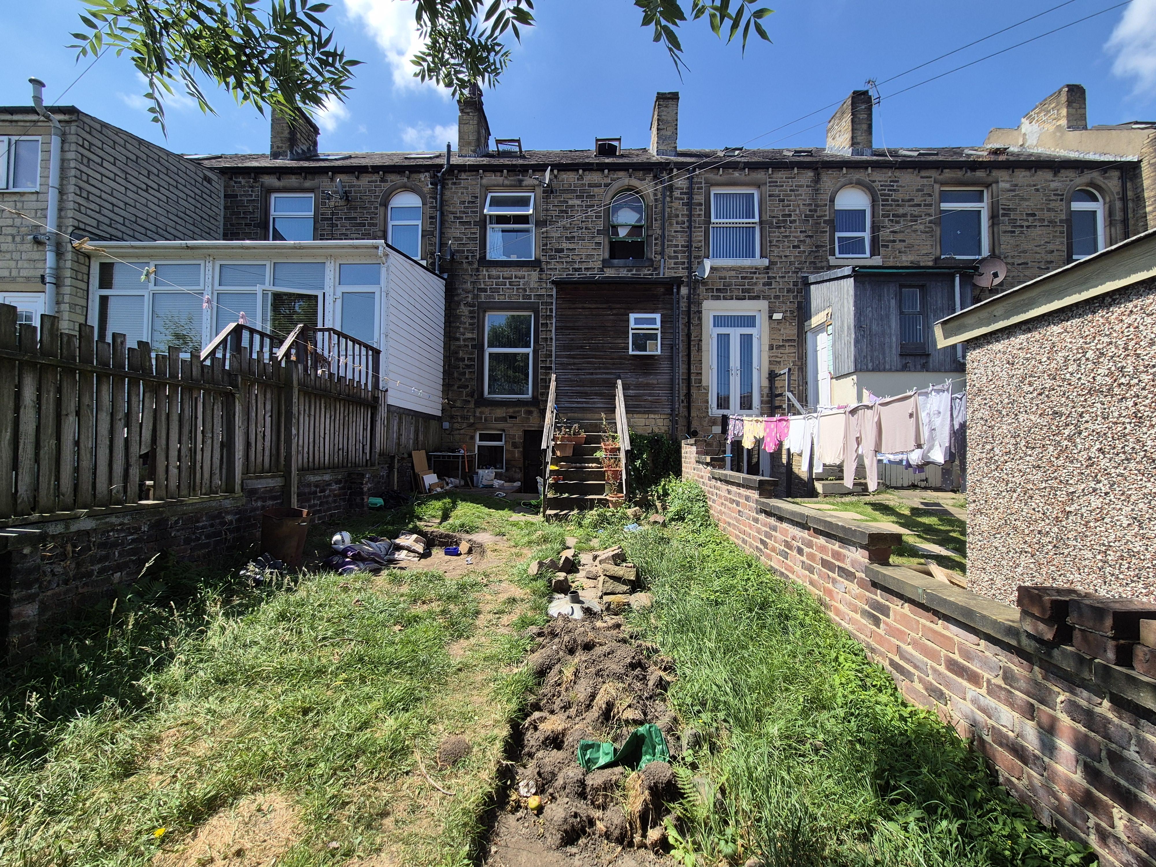 8 Arnold Avenue, 8 Arnold Avenue, Huddersfield photo 5