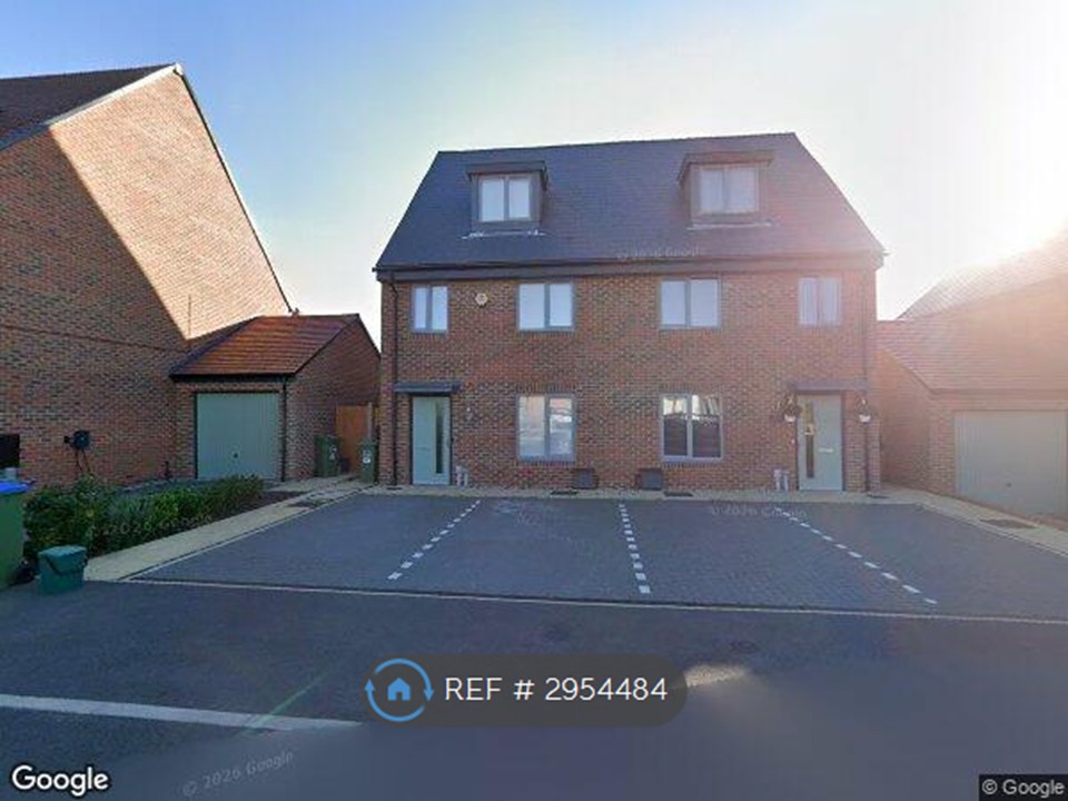 Atkins Way, Weston Turville, Aylesbury photo 5