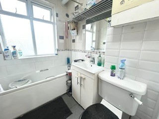 Romford photo 5