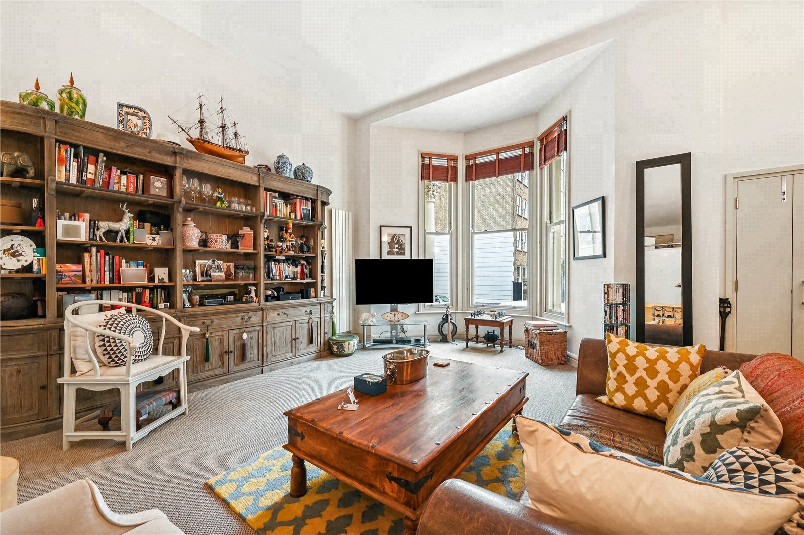 2 bedroom flat for sale 0