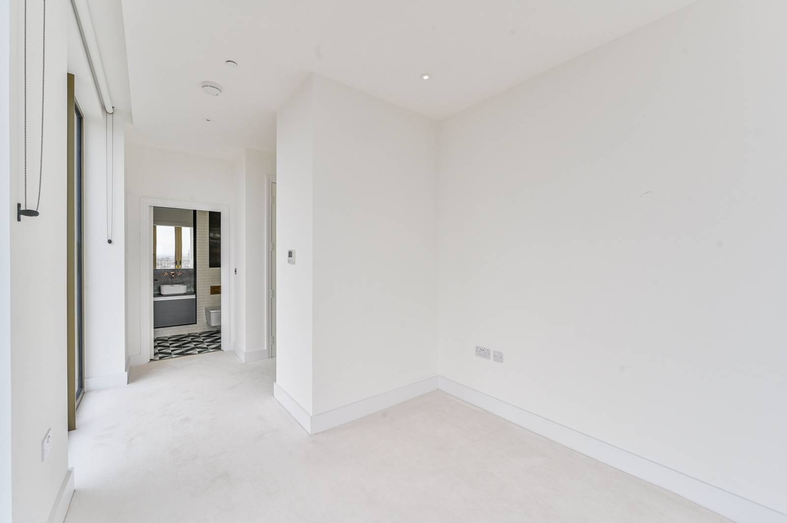 2 bedroom new flat for sale 0