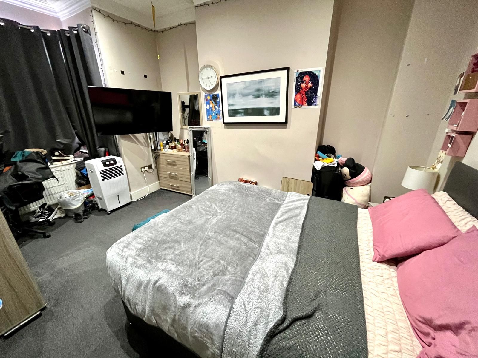 Room 1, 86 Hough Lane, Leeds photo 2