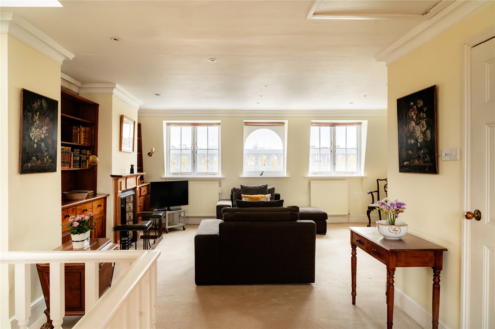 2 bedroom flat for sale 0
