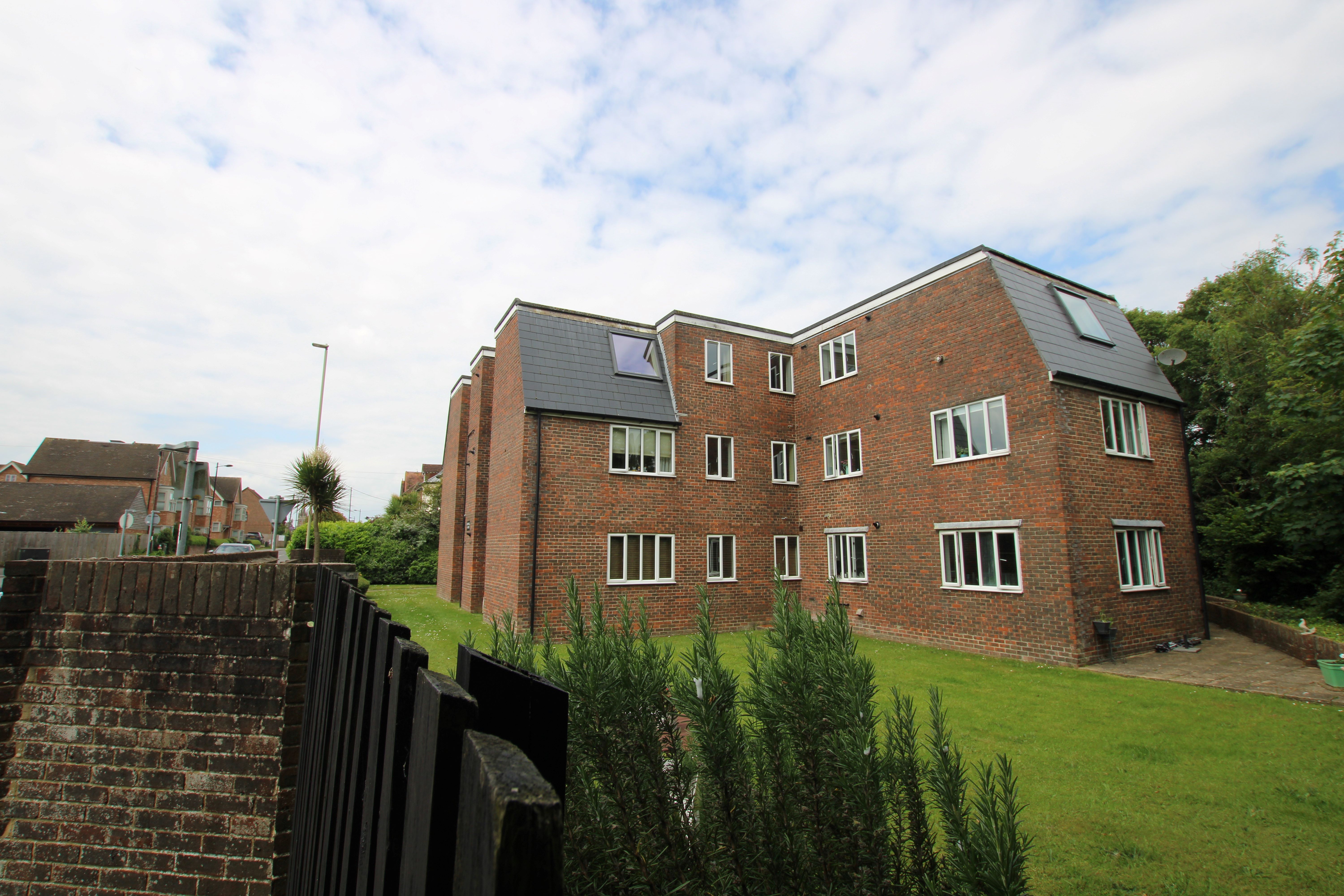 Flat 1 Britnell House, 1, North Road, Petersfield photo 4