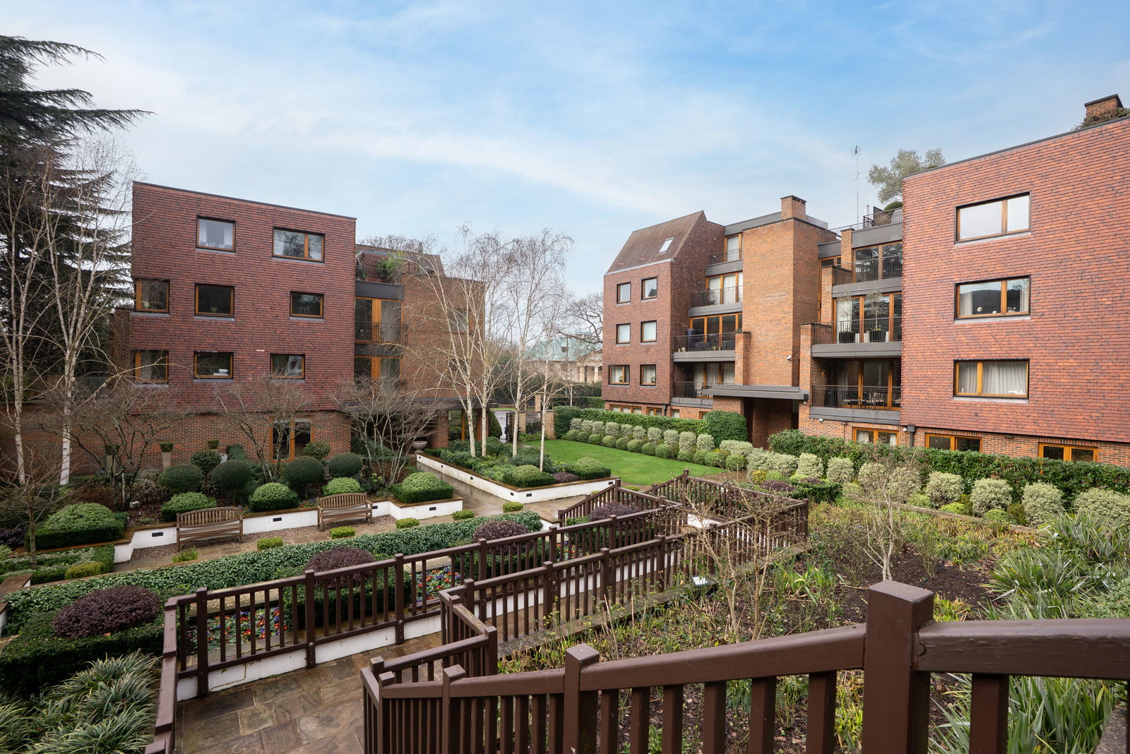 2 bedroom flat for sale 0