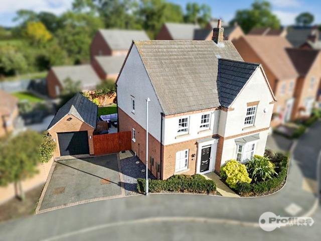 4-bed house on 58, Hilary Bevins Close, Higham-On-The-Hill, £425,000