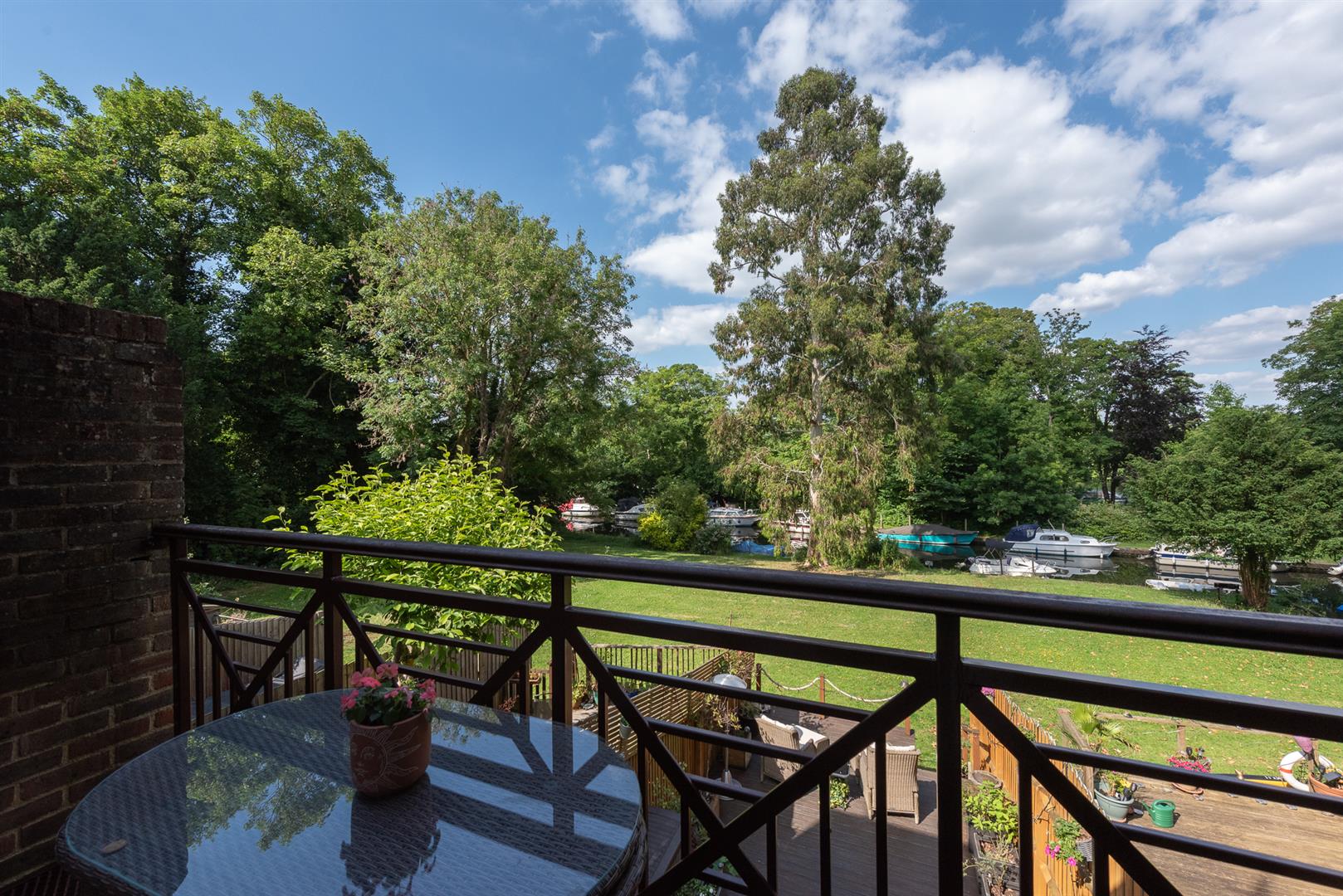 4 bedroom terraced house for sale 0