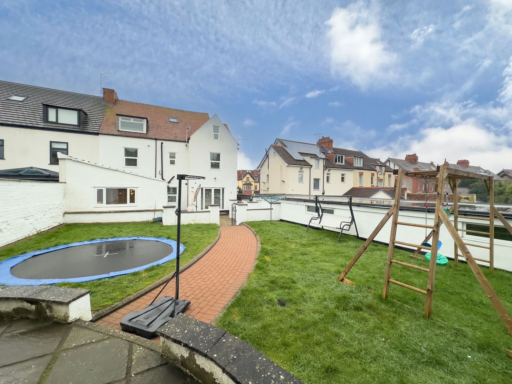 26 School Lane, Prenton photo 4