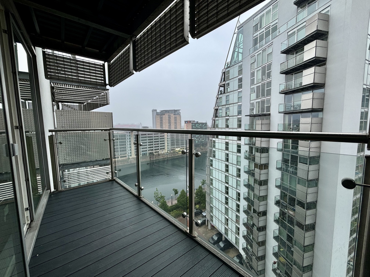 Nv Building, The Quays, Salford Quays M50 photo 3