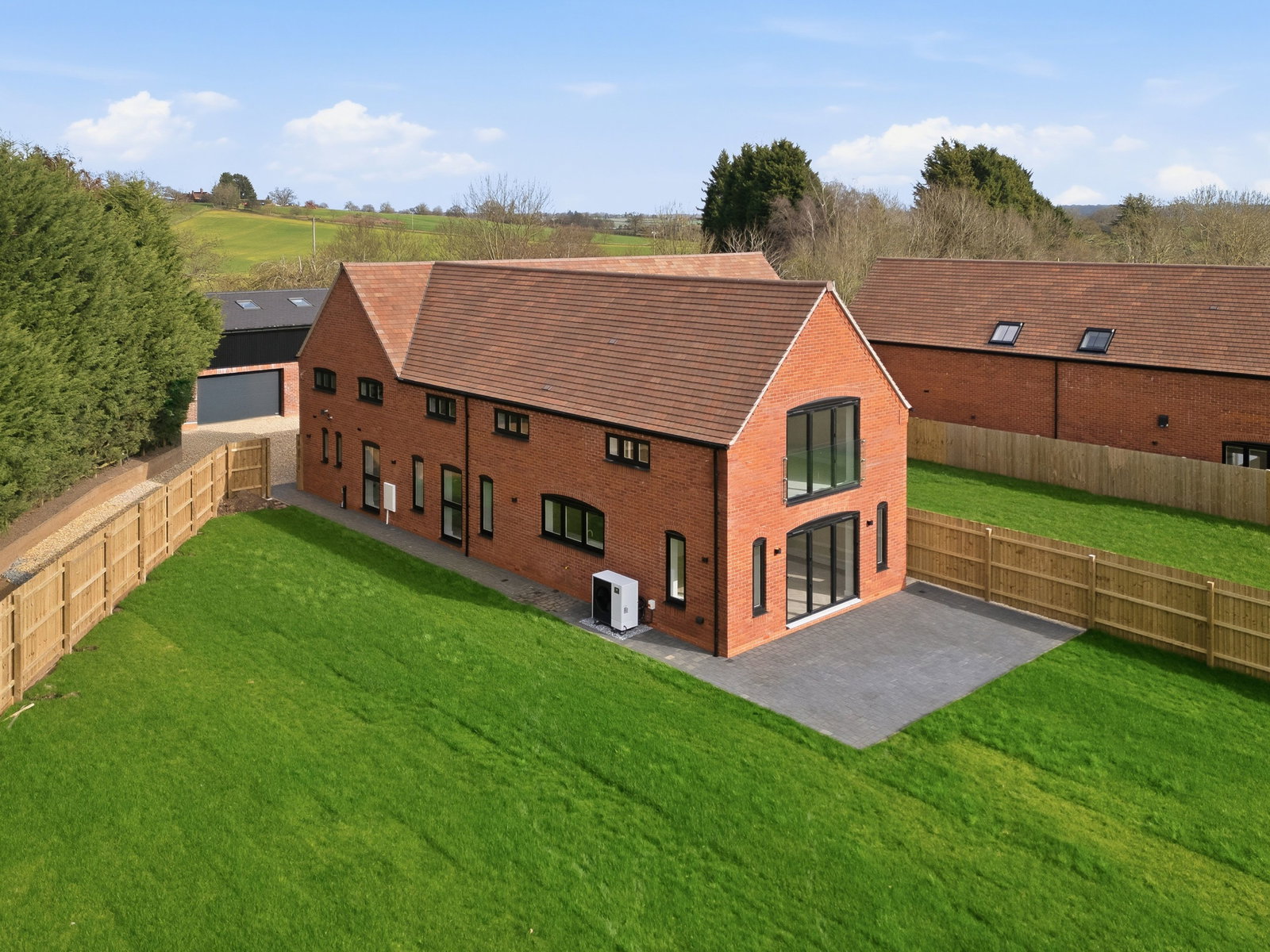 4 bedroom link-detached new house for sale 0