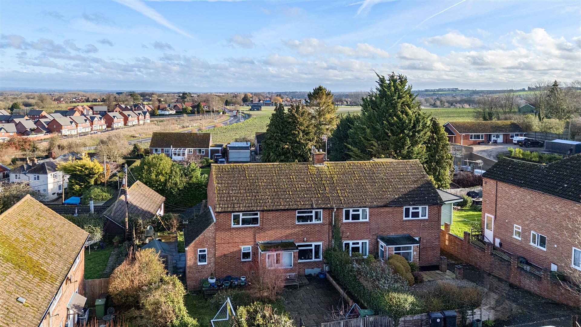 3-bed house on 12, Hill Close, Wantage, £350,000