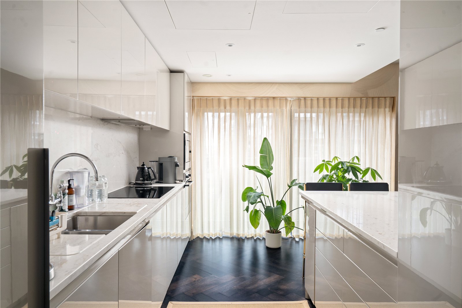 3 bedroom flat for sale 0