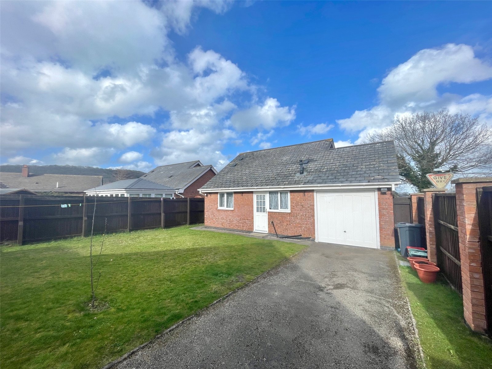 Photos of Maes Y Celyn, Guilsfield, Welshpool, Powys SY21 64257361