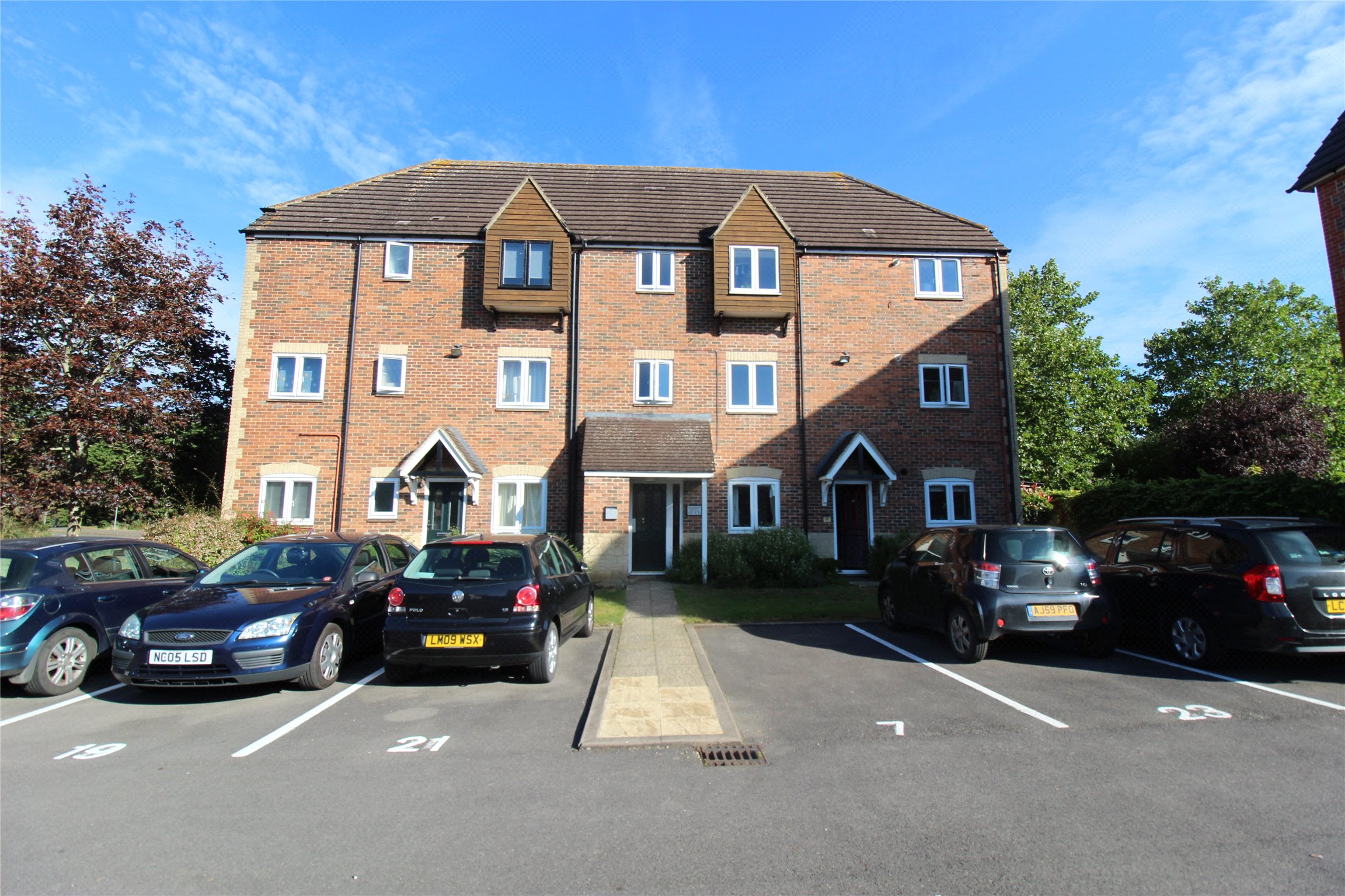 23, Willow Brook, Oxfordshire photo 2