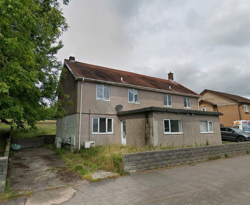 129 Longview Road, Clase, Swansea photo 2