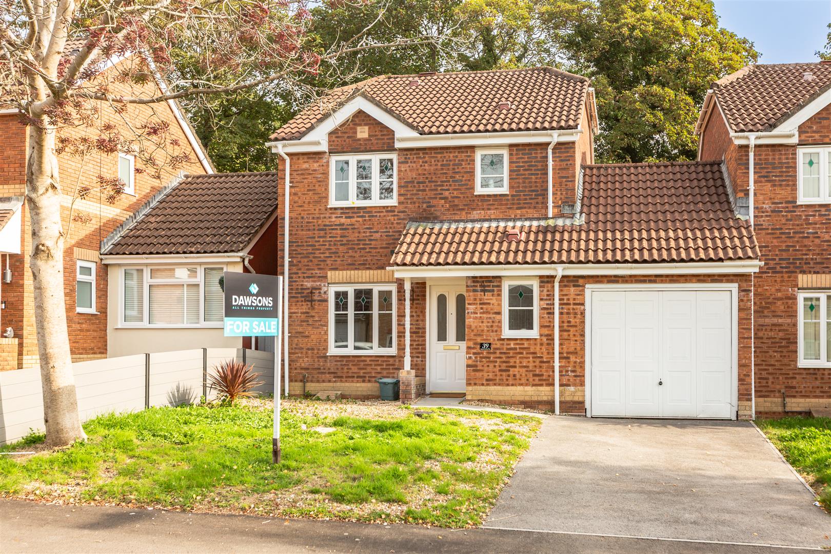 3 bed link detached house for sale