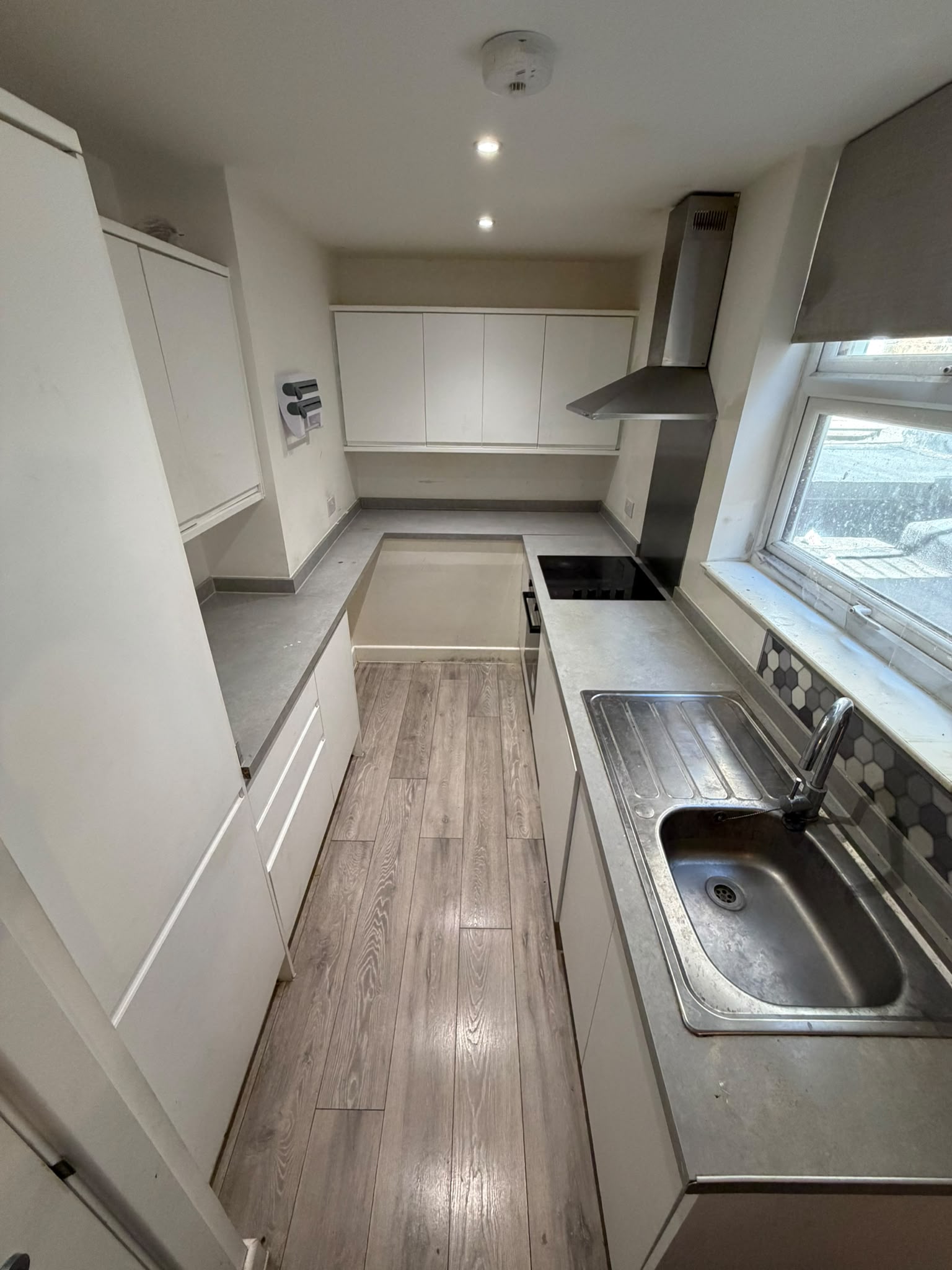 Flat 4, Postway Mews, Ilford photo 5