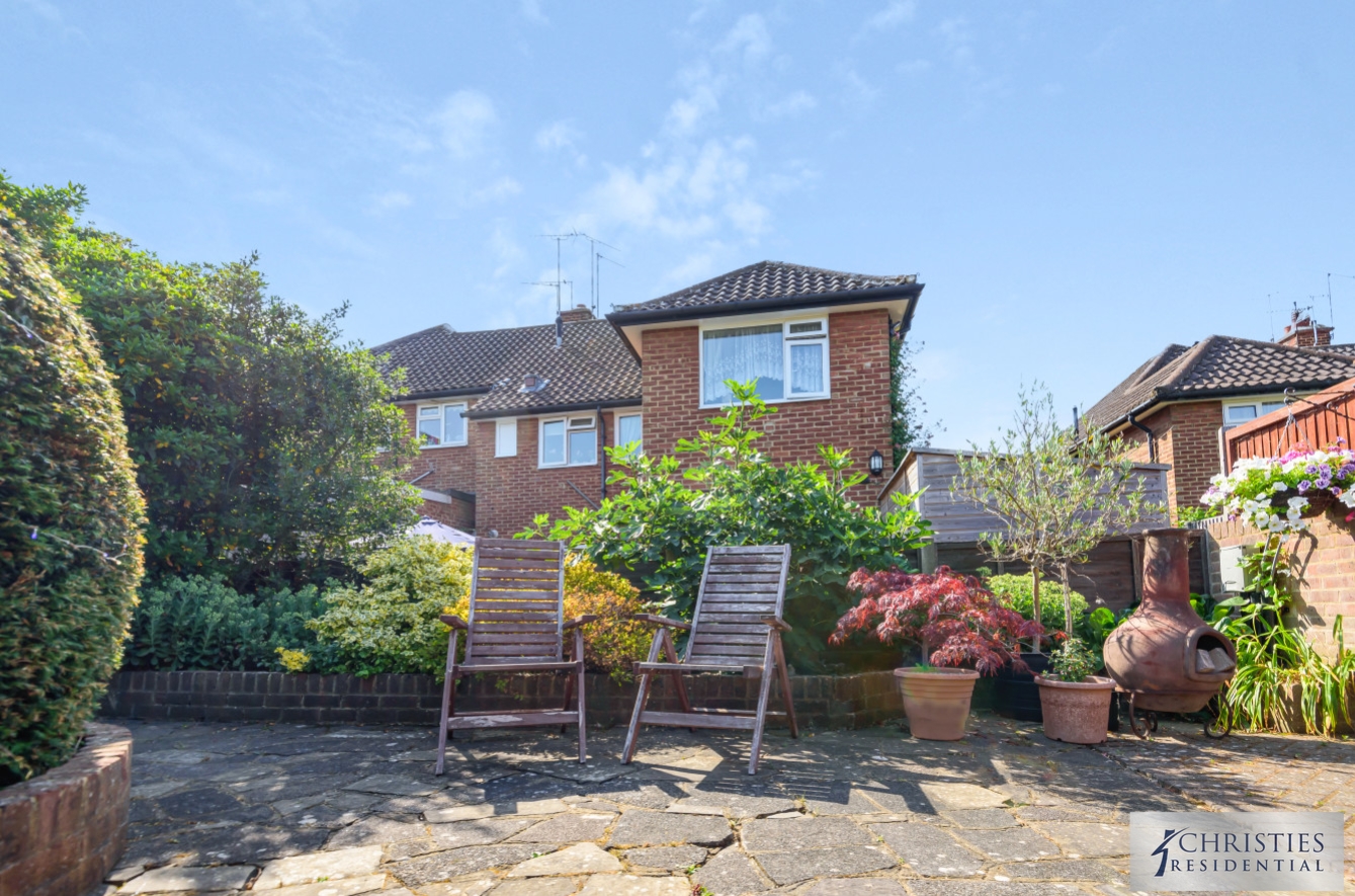 Photos of Minchin Close, Leatherhead KT22 61986776 PrimeLocation