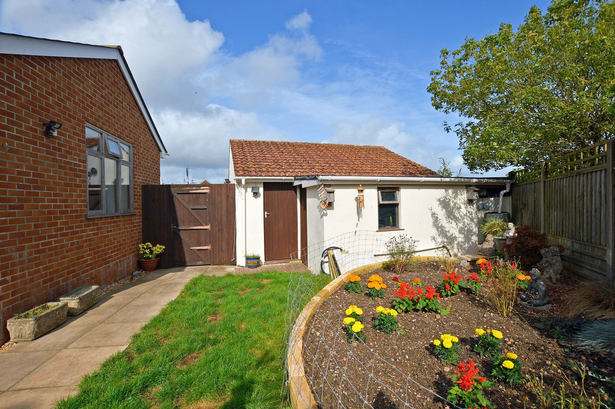 Photos of Davies Avenue, Paignton TQ4 65805198 PrimeLocation