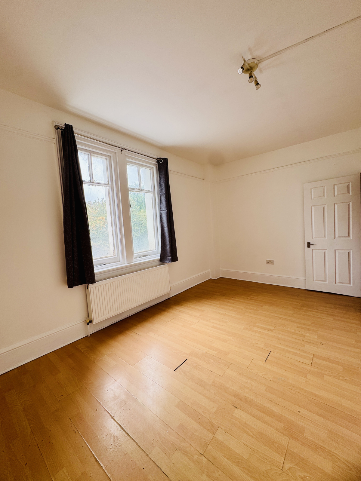 Flat 9, 228c Brixton Hill,, LONDON, photo 4