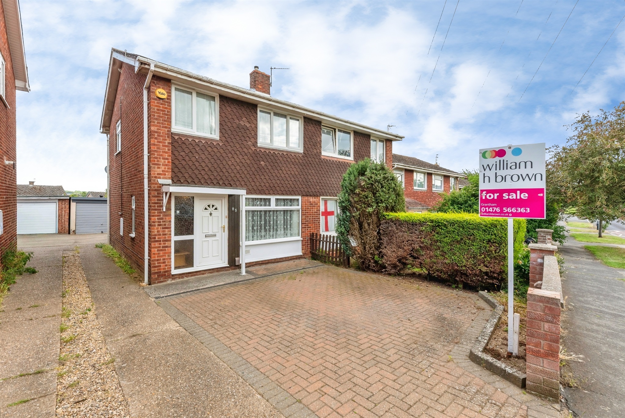 85 Goodliff Road, Grantham, NG31 7PG - listing photo